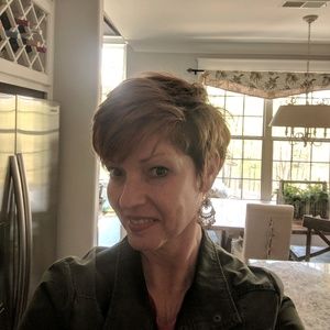 Meet your Posher, Melinda